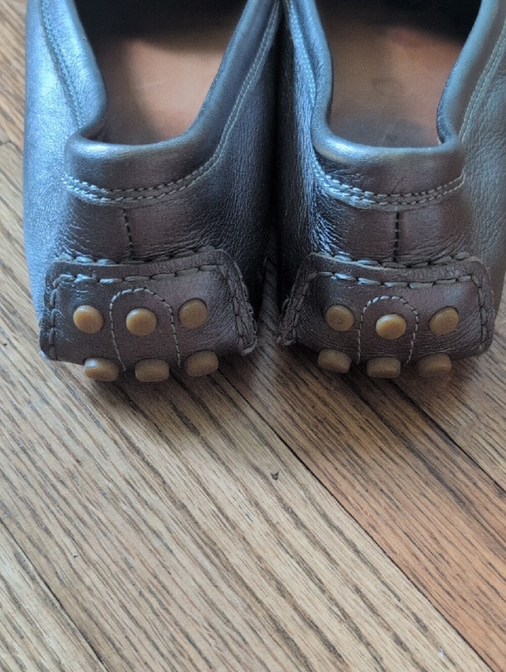Coach Women's SILVER SIZE 8 Loafers - Picture 4 of 7